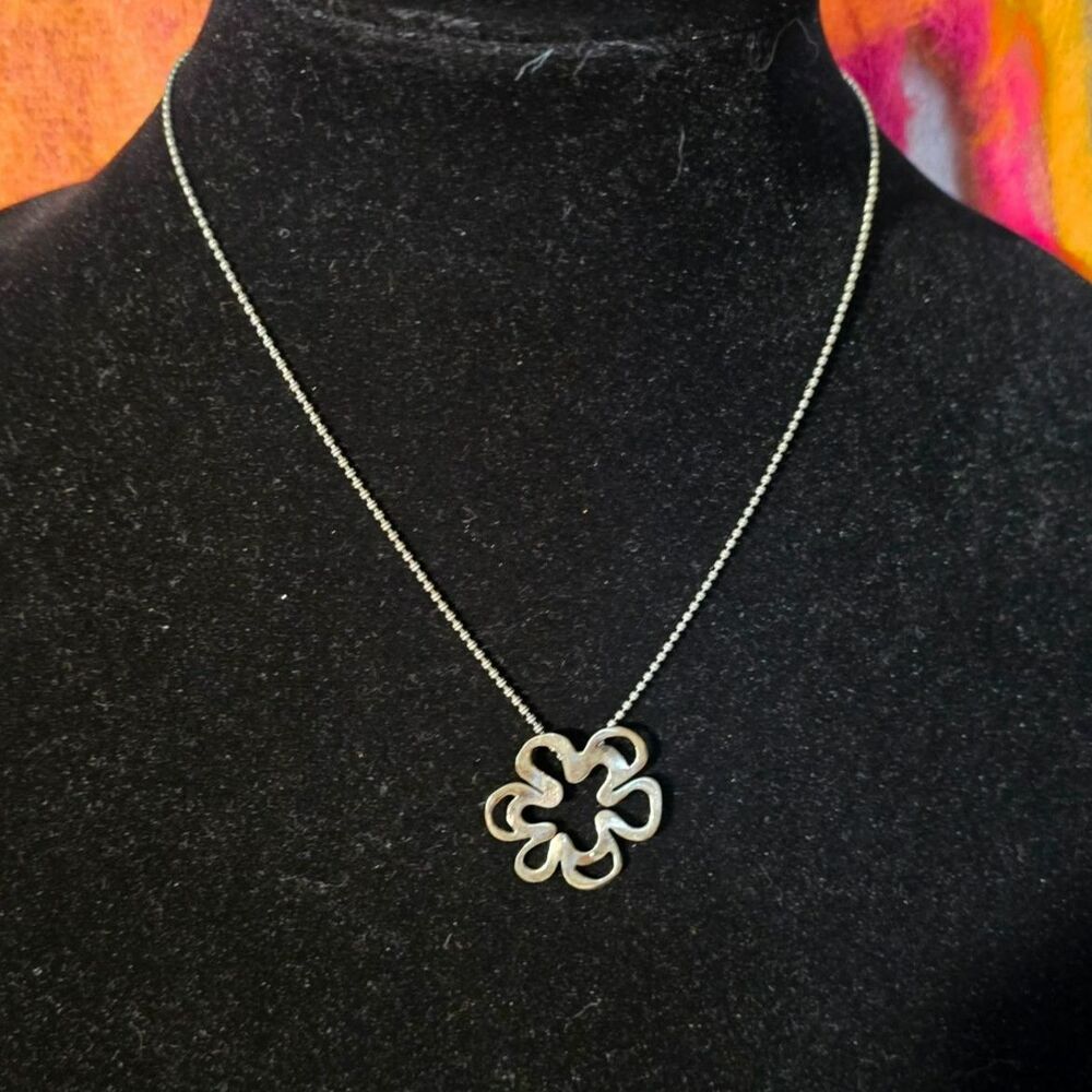 Retired Silpada 925 Sterling Silver Cut Out Flower Necklace